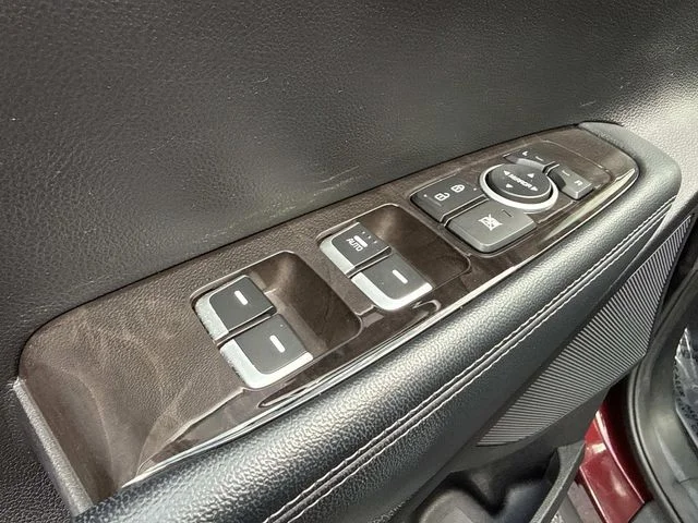 Used 2018 Purple Kia LX image 22