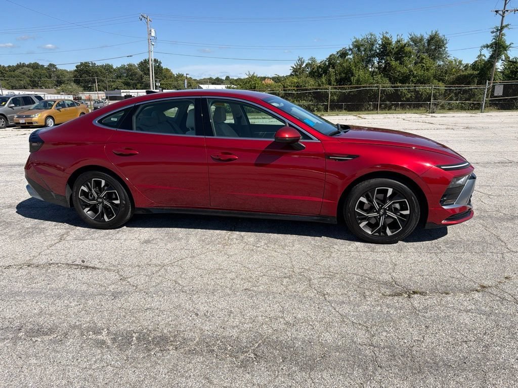 Used 2025 Hyundai Sonata SEL with VIN KMHL64JA6SA459049 for sale in Kansas City