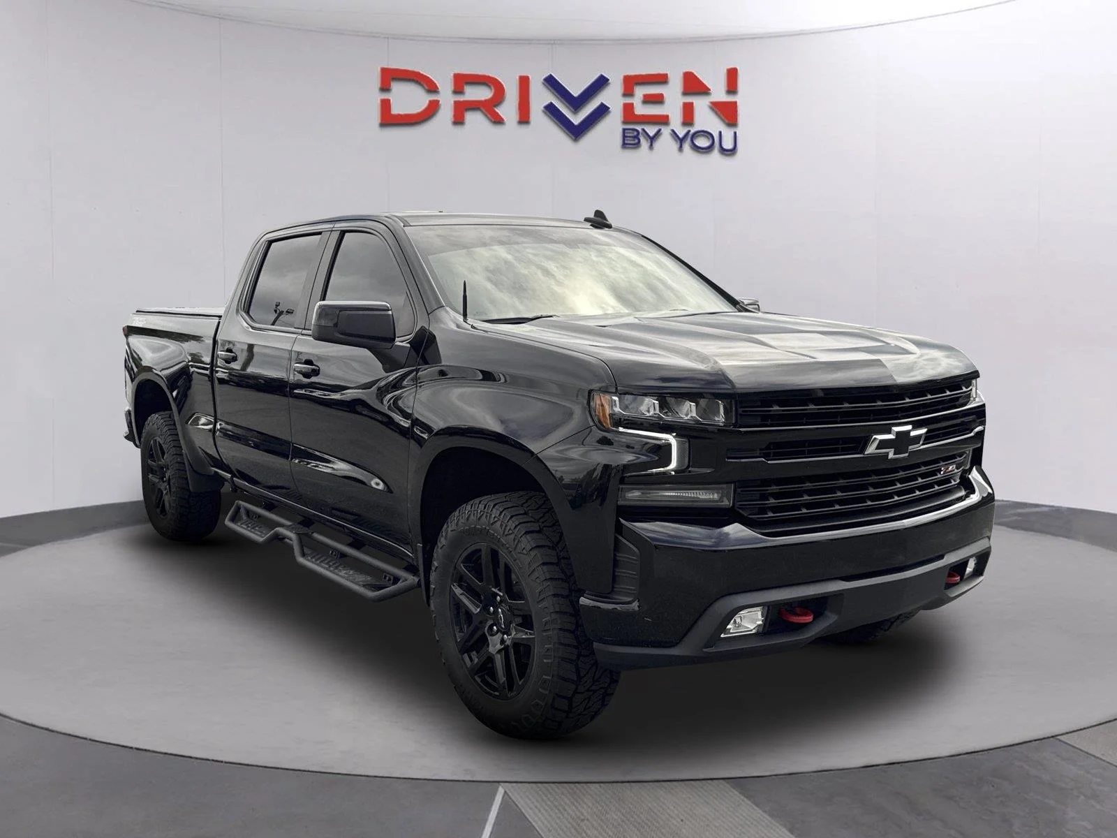 Used 2021 BLACK Chevrolet LT Trail Boss image 2
