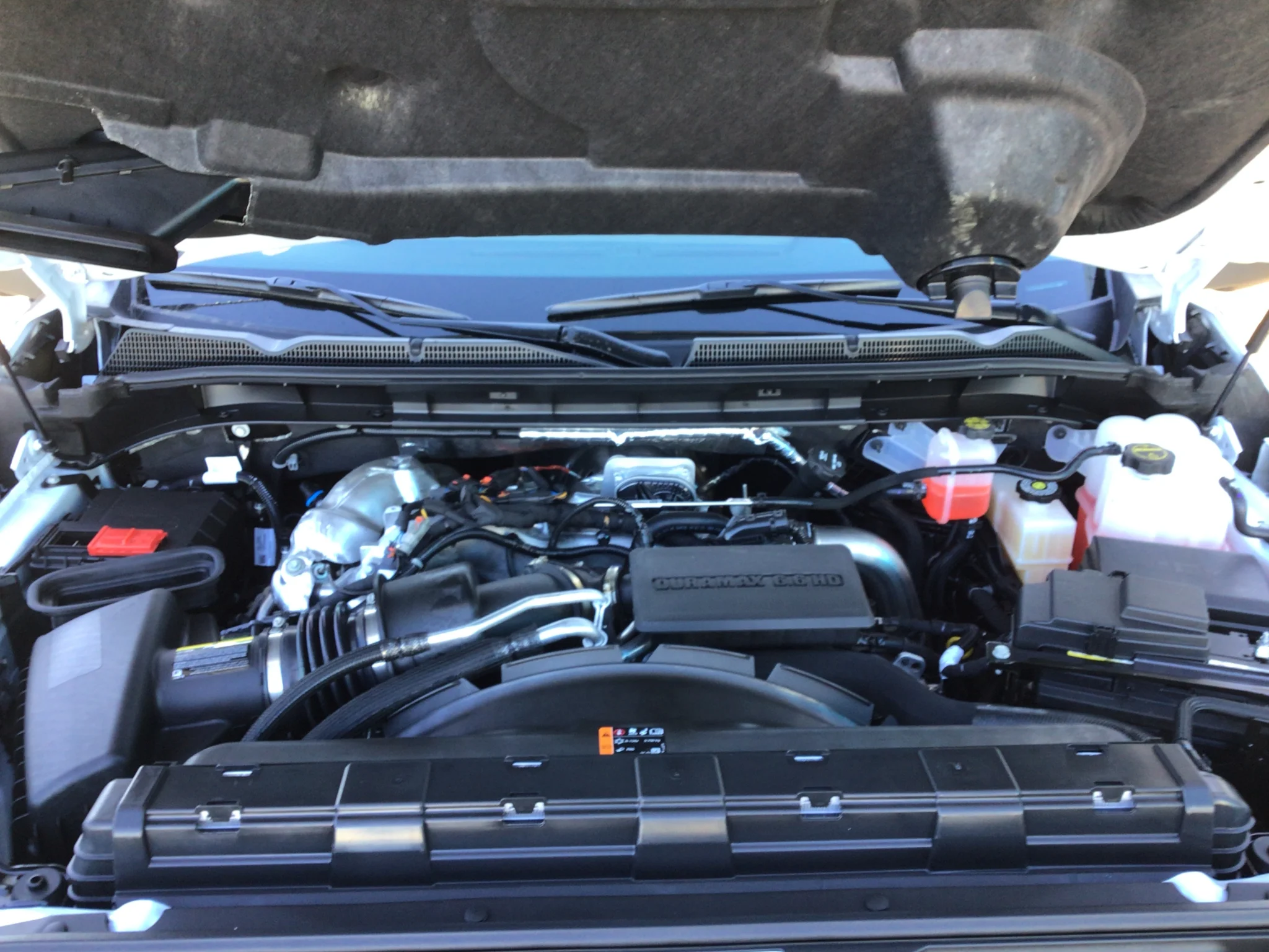 New 2026 Glacier White Tricoat GMC Denali Ultimate image 23