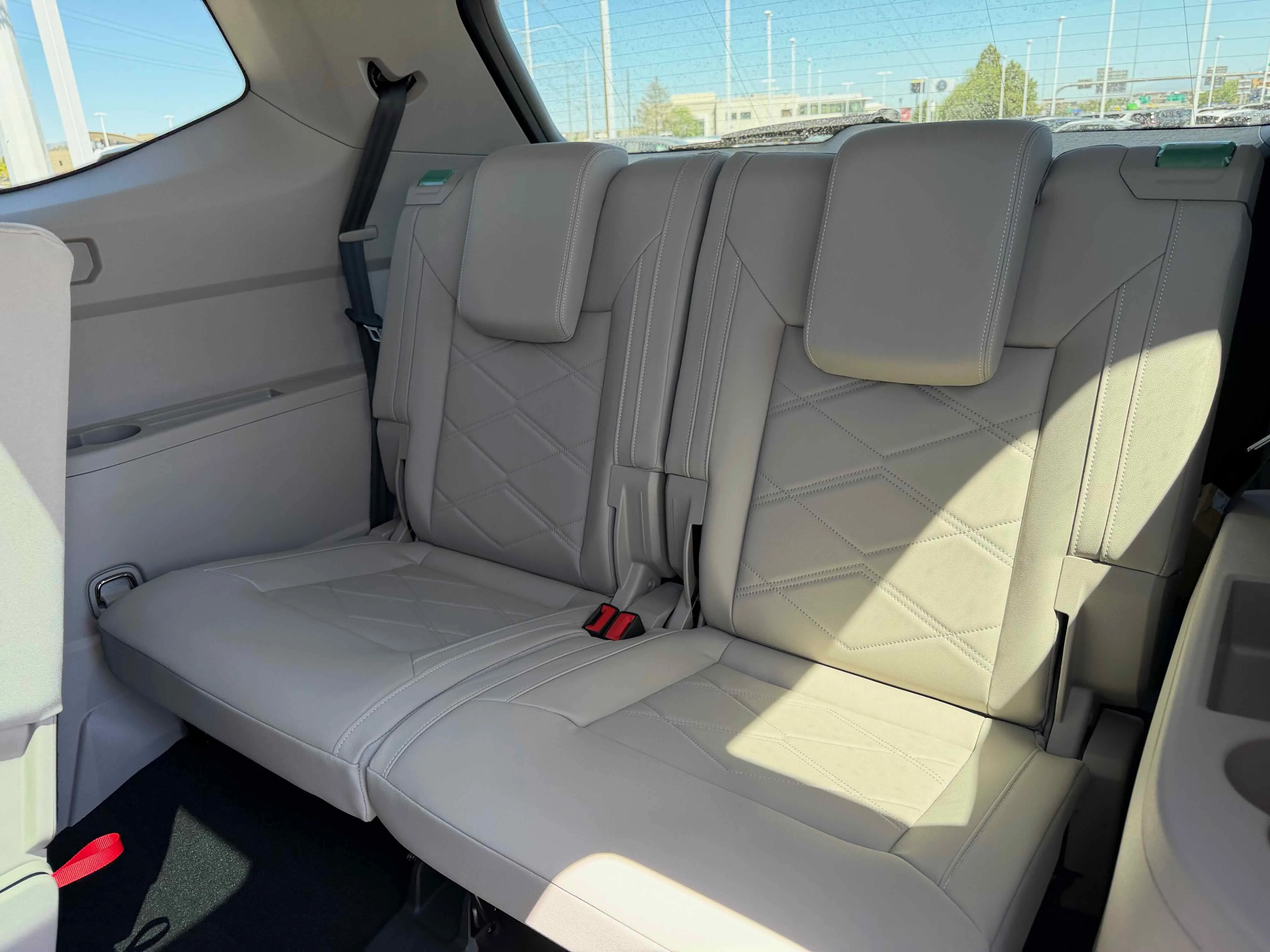 New 2026 Green Volkswagen 2.0T SE w/Technology image 28