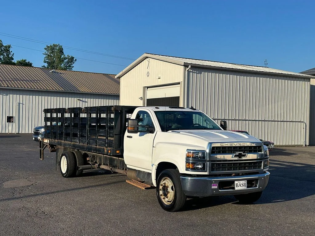 Used 2021 White Chevrolet Work Truck image 29