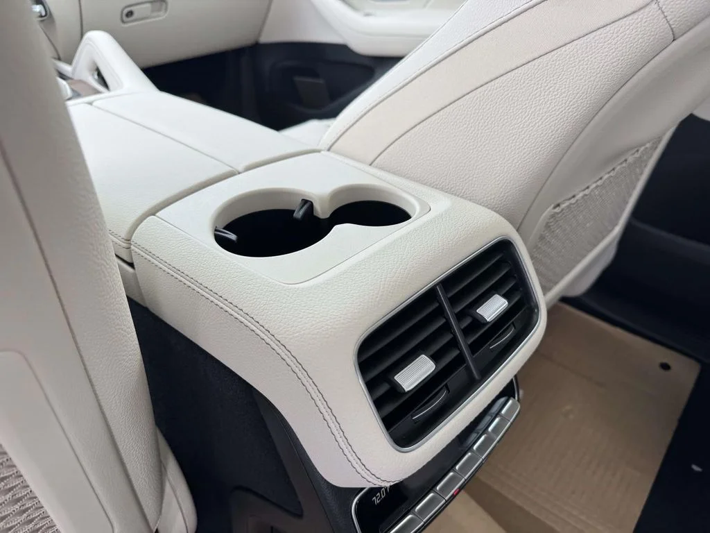 New 2026 White Mercedes-Benz GLS 450 image 33