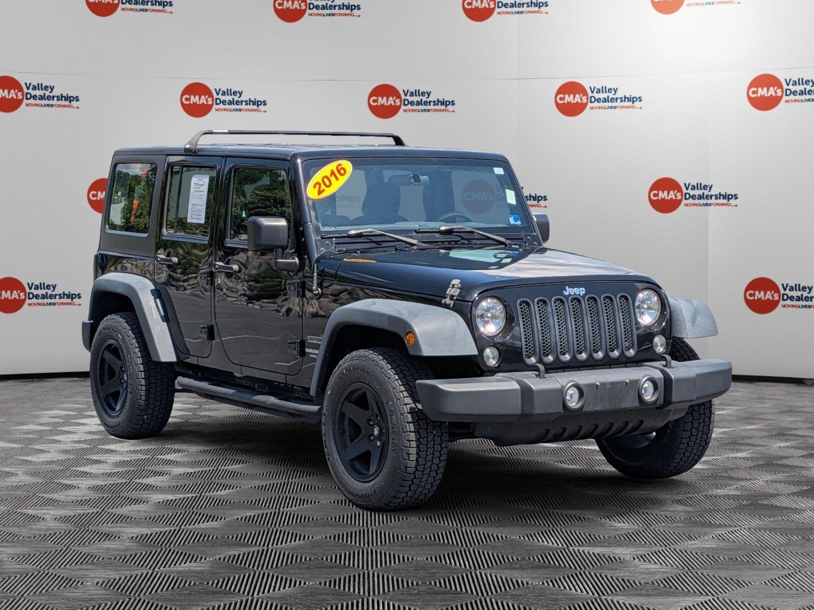 Used 2016 Black Clearcoat Jeep Sport image 3