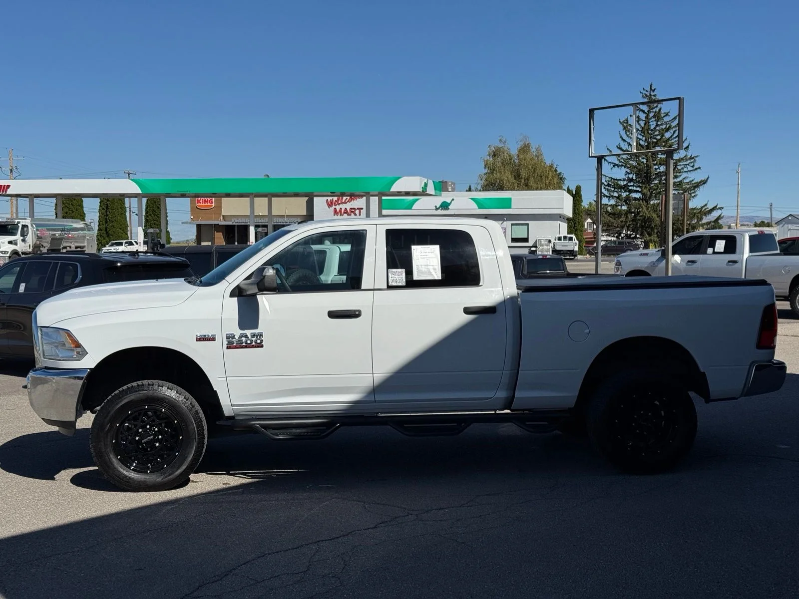 Used 2017 White Ram Tradesman image 12