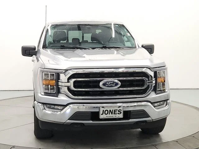 Used 2022 Silver Ford XLT image 2
