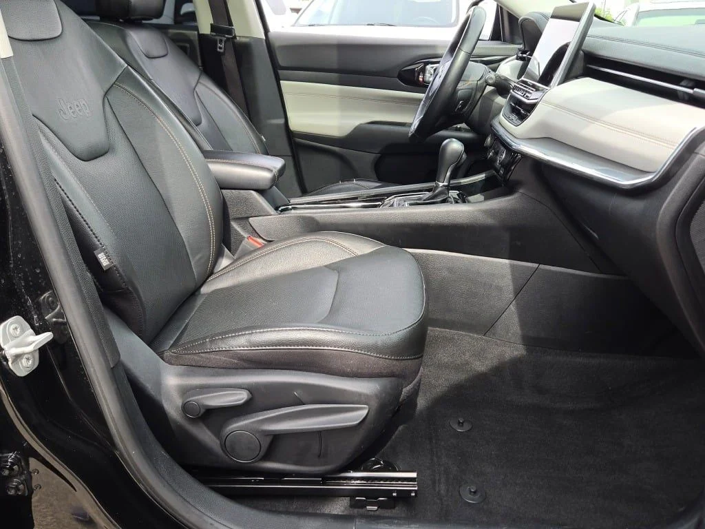Used 2022 Black Jeep Limited image 7