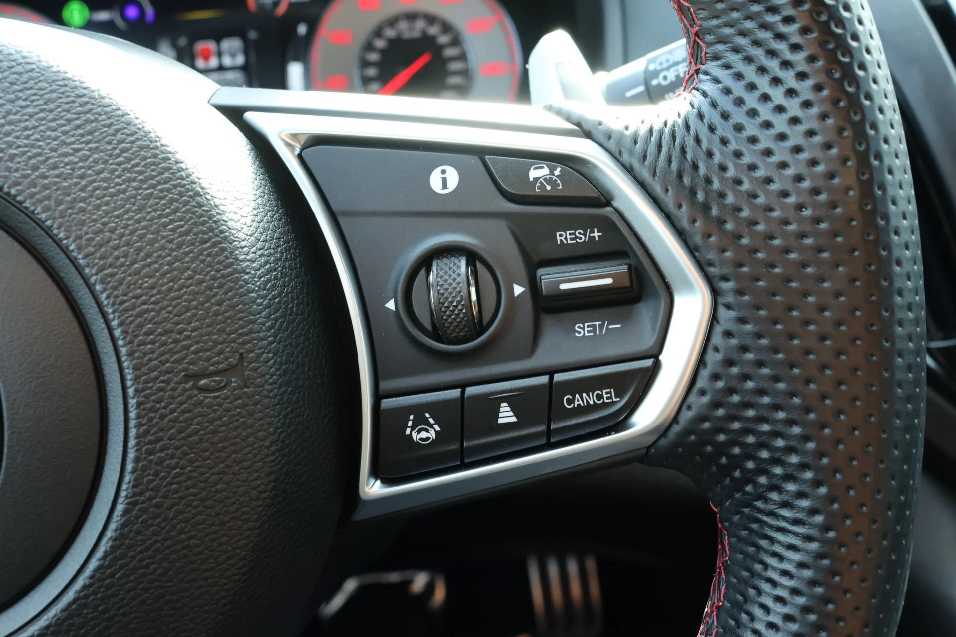 2026 Acura RDX A-Spec Package - Photo 37