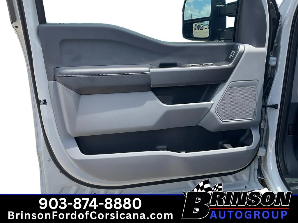 New 2026 Avalanche Ford F-250® XL image 7
