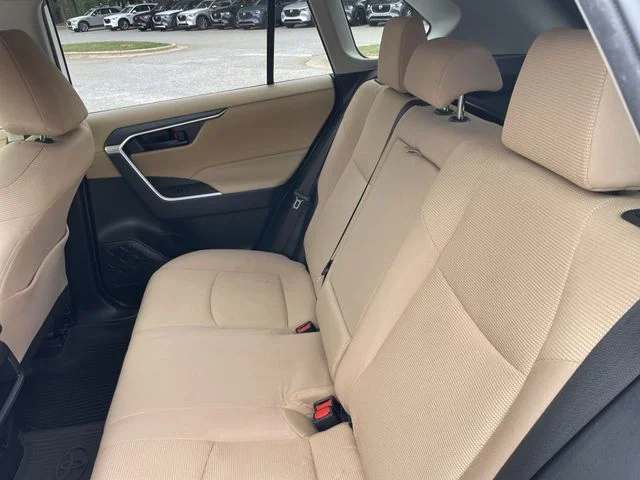 Used 2020 White Toyota LE image 24