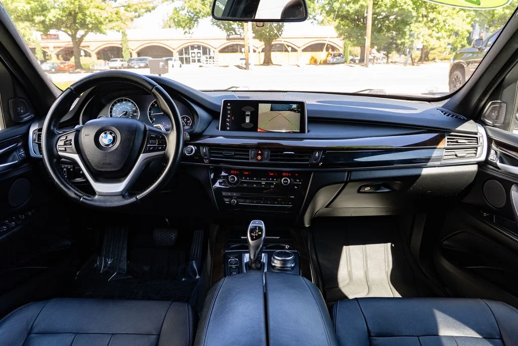 Used 2018 Gray BMW xDrive35d image 10