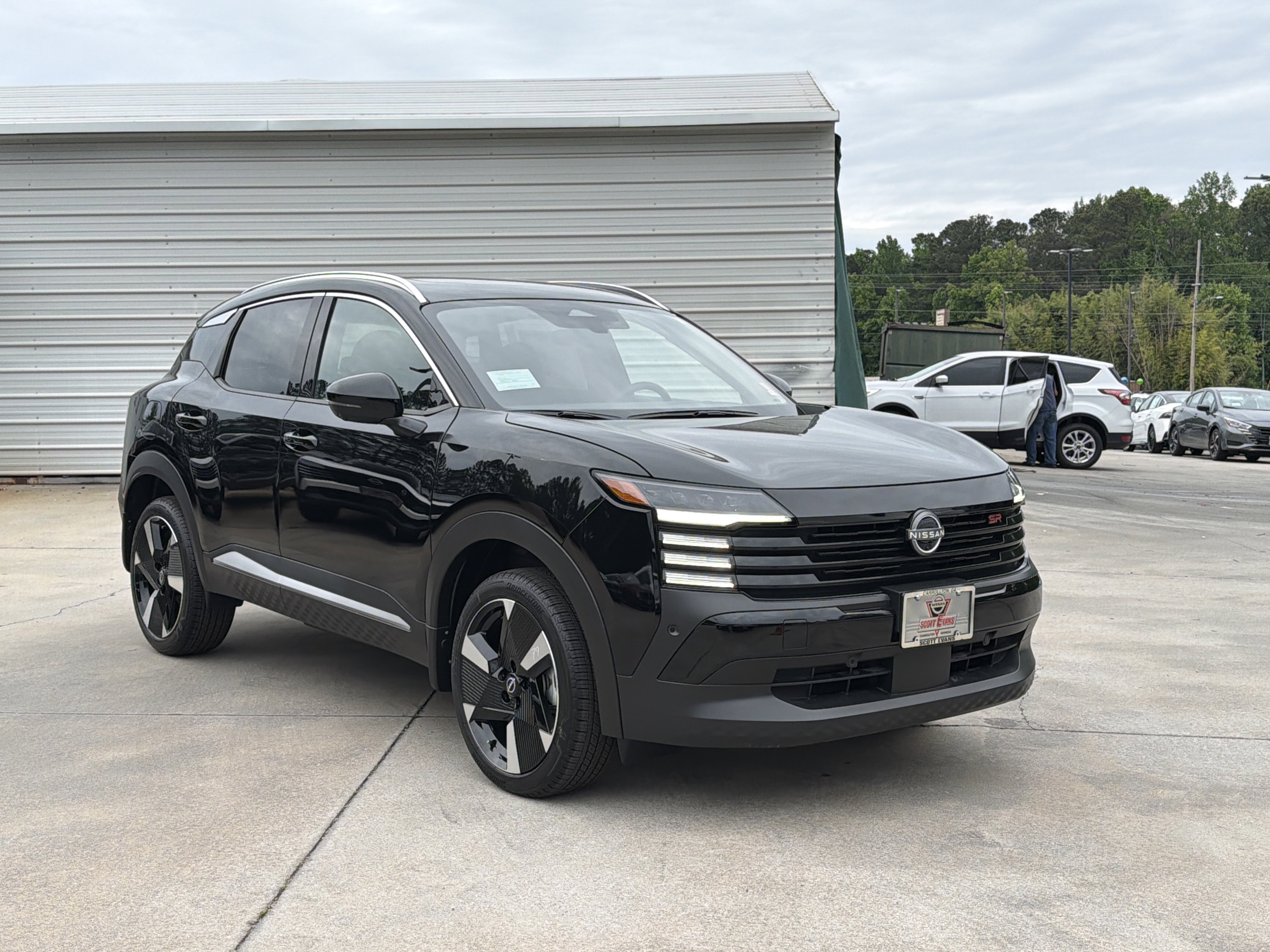 New 2026 Super Black Nissan SR image 2