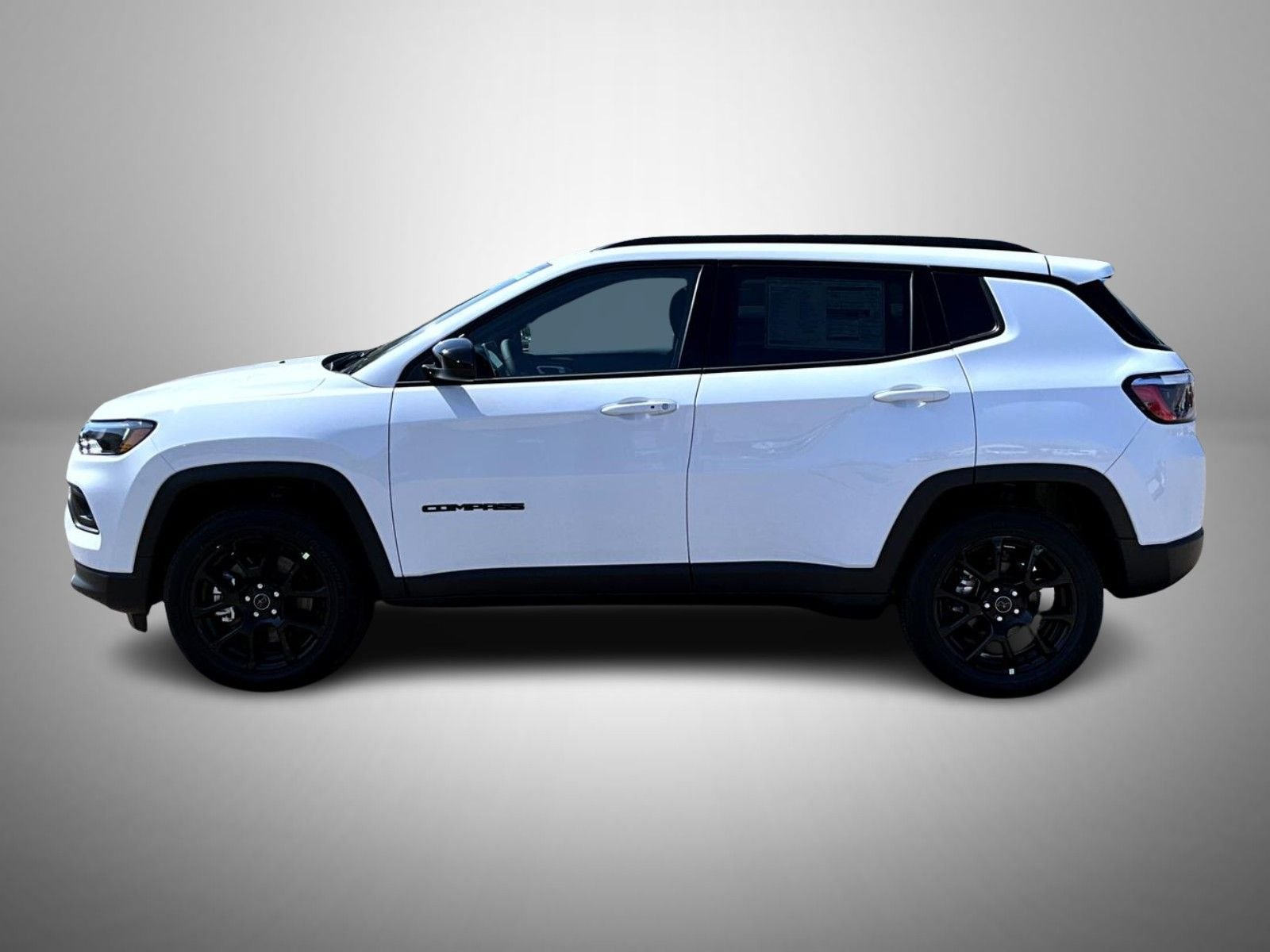 New 2026 Bright White Clearcoat Jeep Latitude image 8