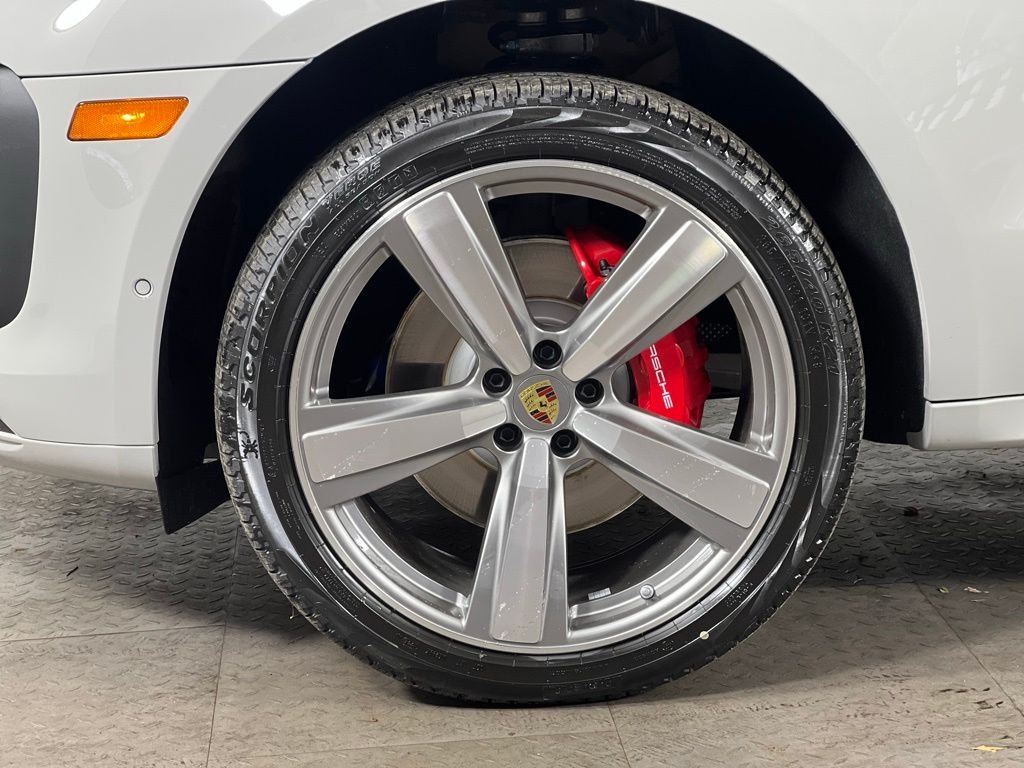 2026 Porsche Macan S - Photo 11