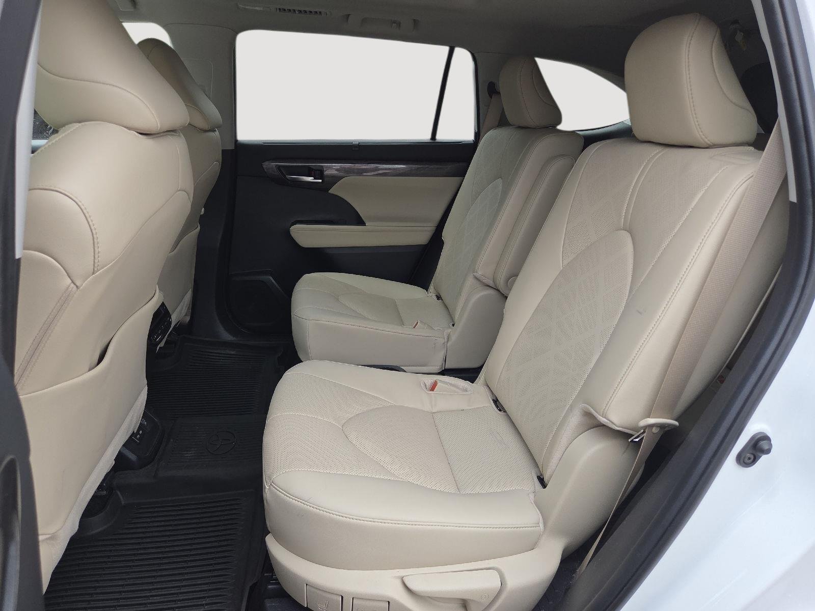 Certified Used 2024 Wind Chill Pearl Toyota Platinum image 9