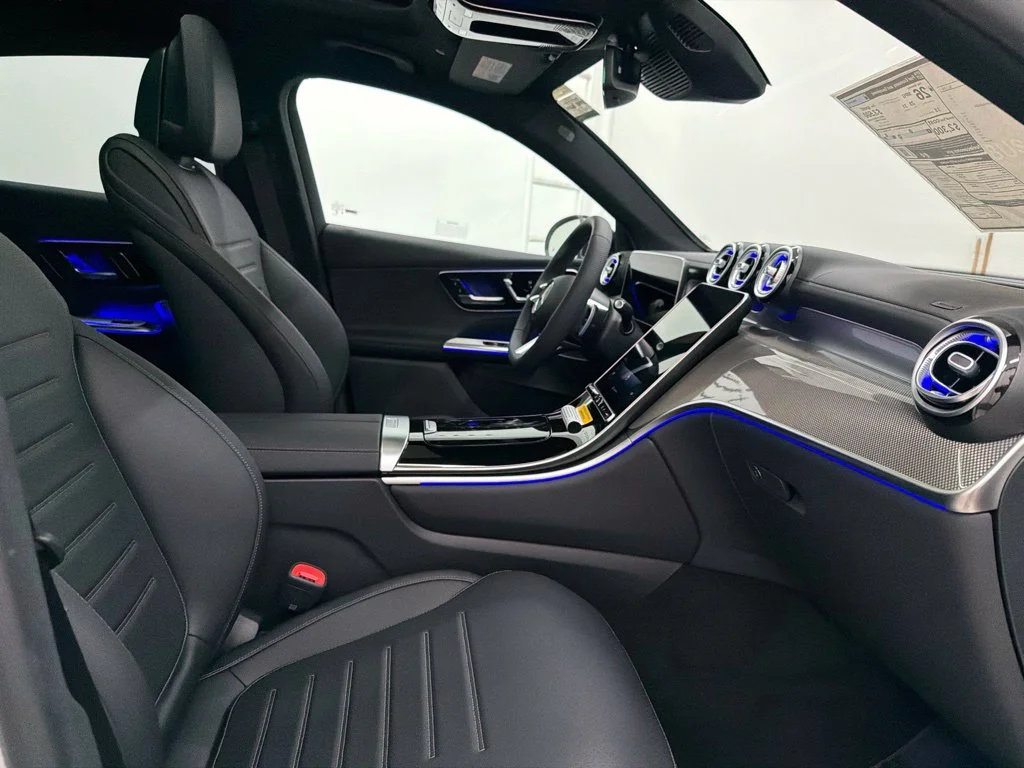 New 2027 White Mercedes-Benz GLC 300 Coupe image 29
