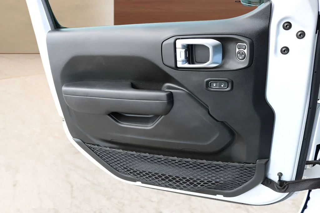 Used 2023 White Jeep Sport S image 10