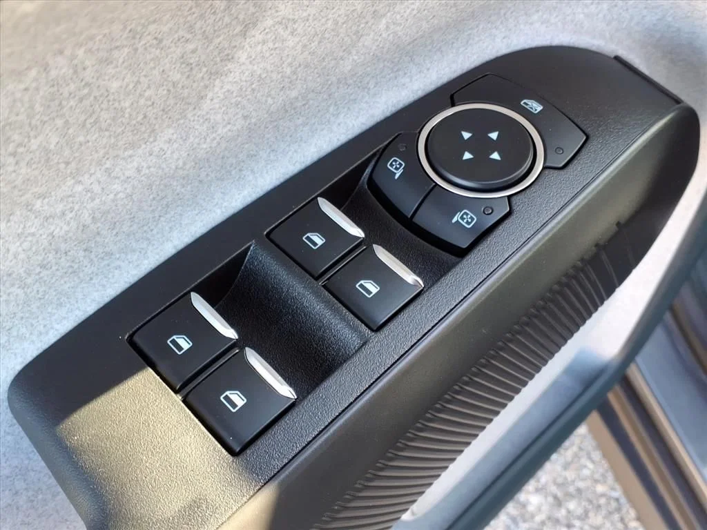 New 2025 Gray Ford XLT image 15
