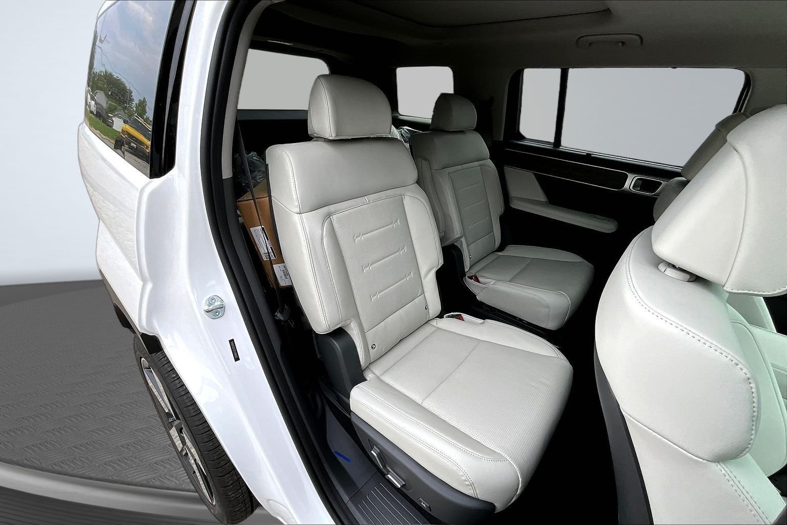 New 2026 White Hyundai Limited image 13