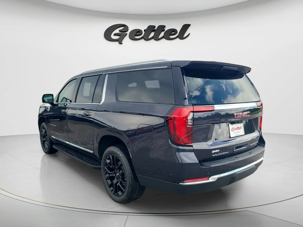 New 2026 Titanium Rush Metallic GMC Elevation image 7