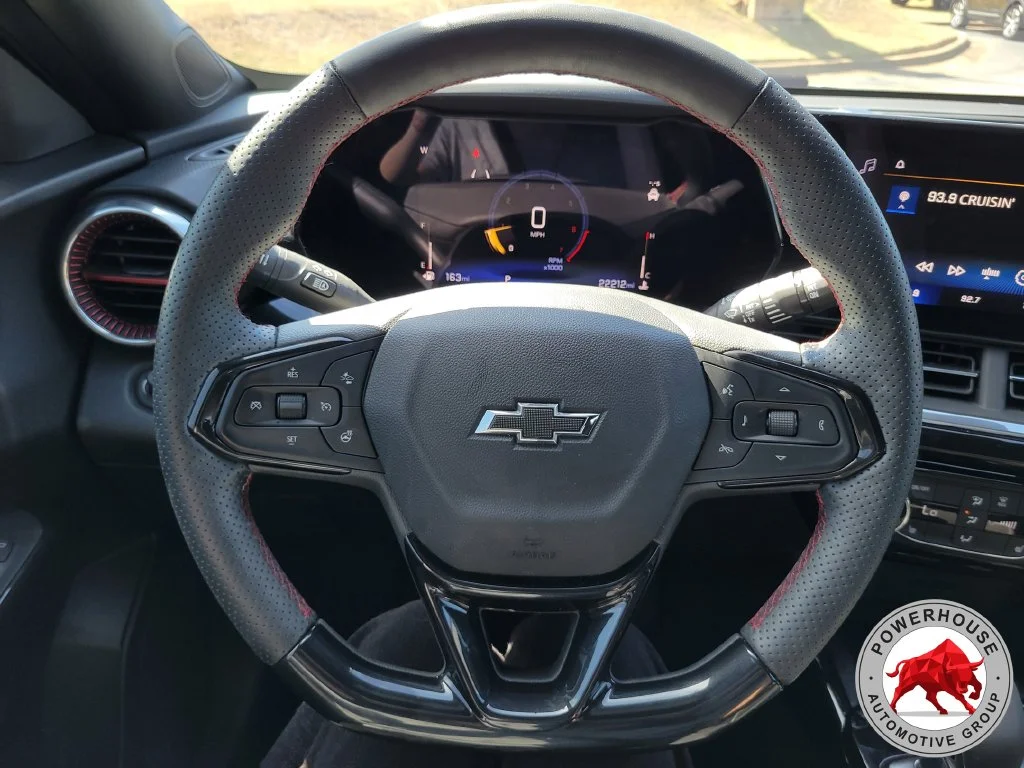 Used 2024 Green Chevrolet 2RS image 33