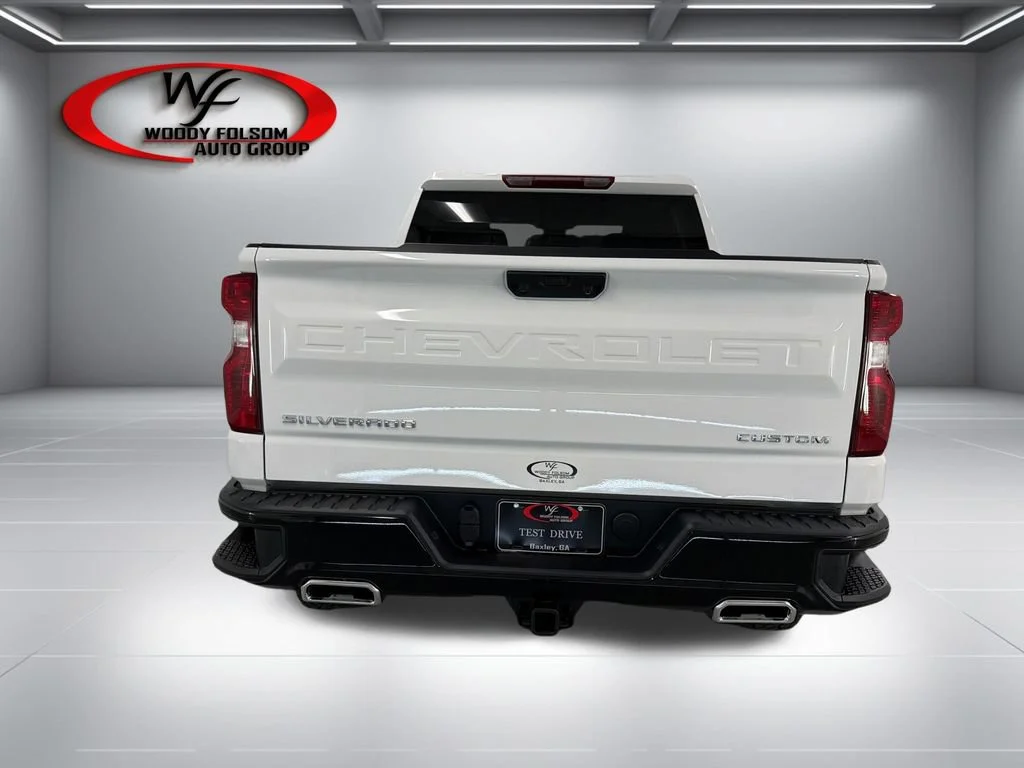 New 2026 Summit White Chevrolet Custom Trail Boss image 7