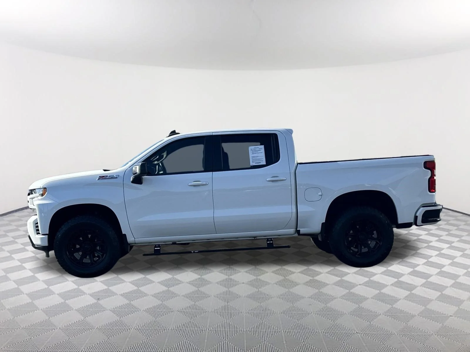 Used 2022 Summit White Chevrolet RST image 8