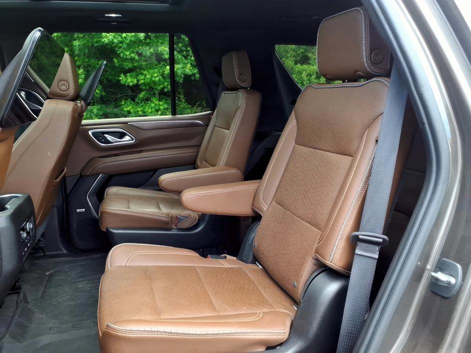 Used 2021 Graywood Metallic Chevrolet High Country image 12