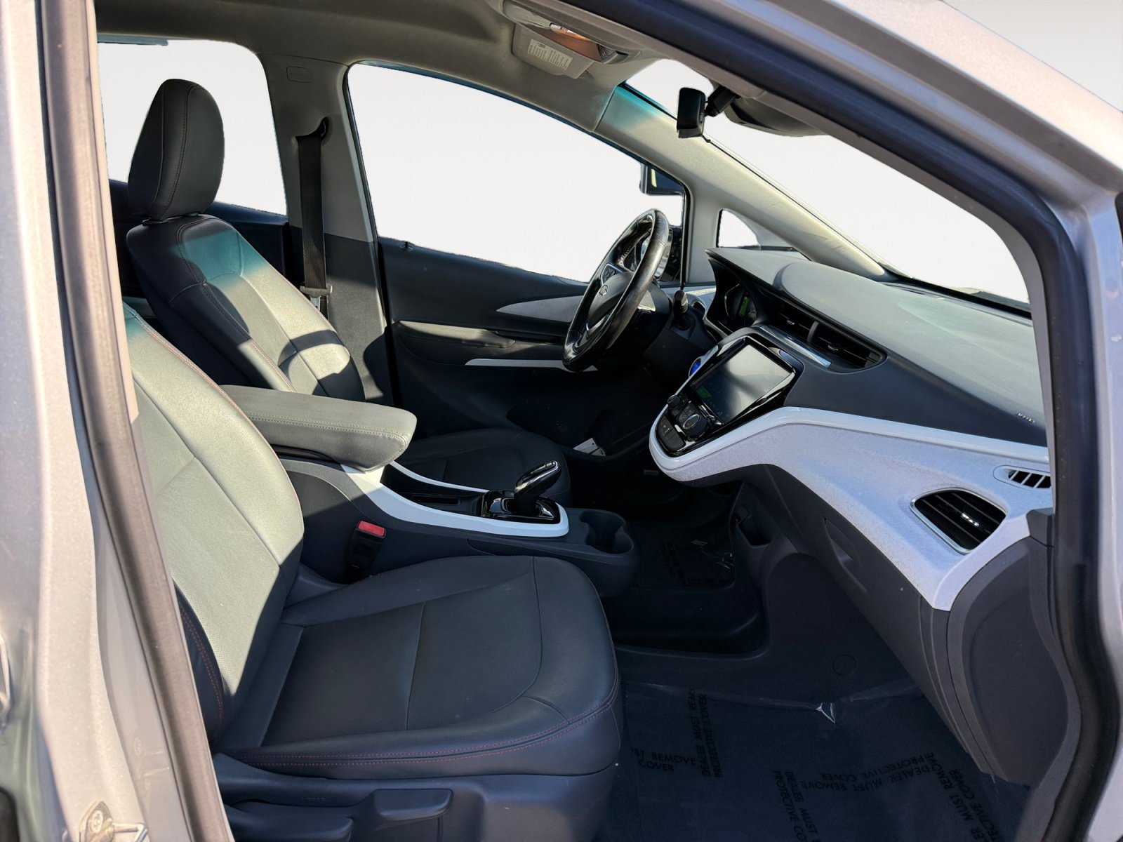 Used 2019 Silver Ice Metallic Chevrolet Premier image 19