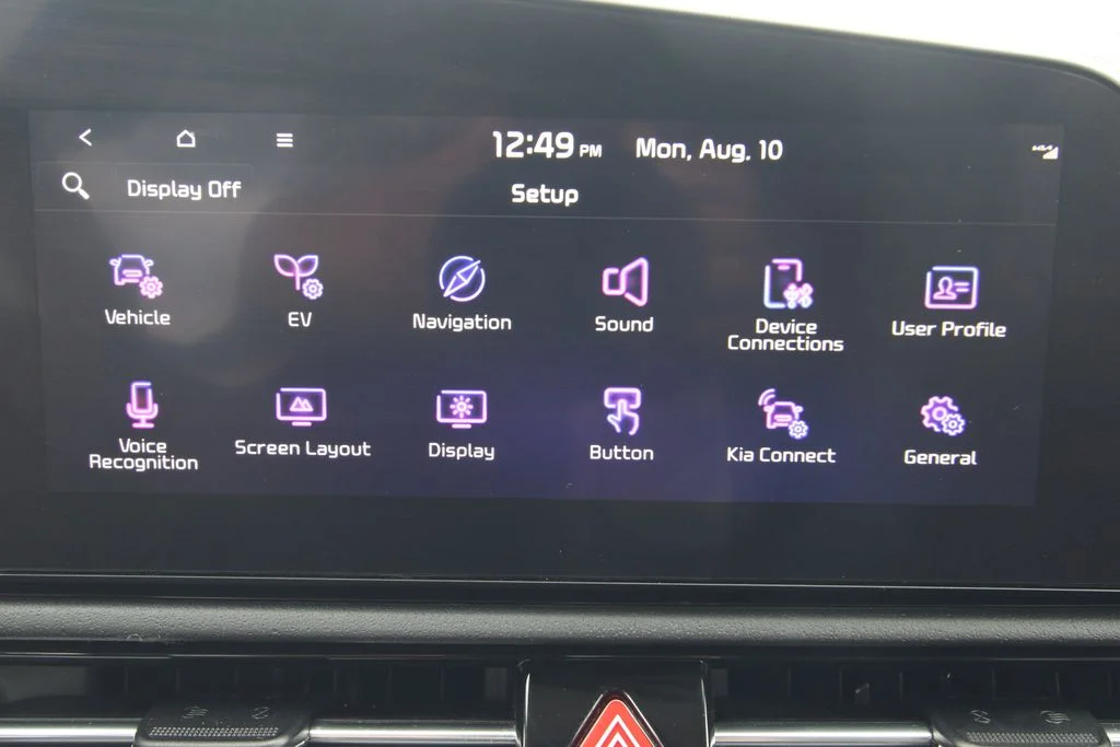 Used 2023 Black Kia Wind image 32