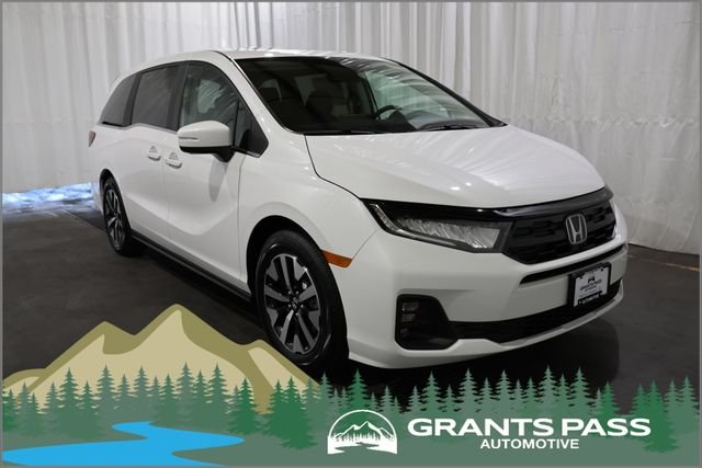 New 2026 White Honda EX-L image 1