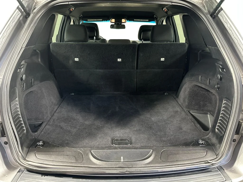 Used 2015 Silver Jeep Laredo image 11