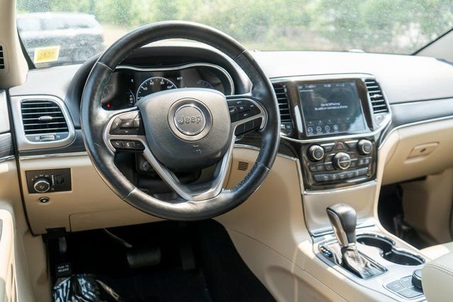 Used 2021 White Jeep Limited image 15