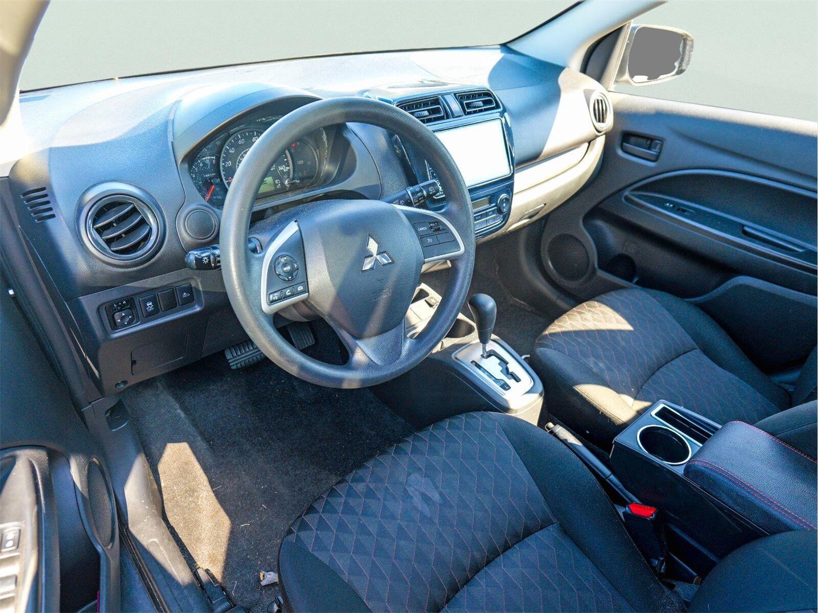 Used 2021  Mitsubishi ES image 3