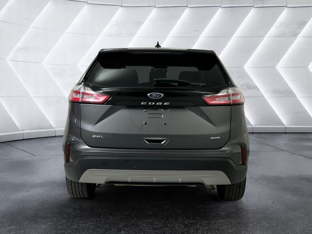 Used 2023 Gray Ford SEL image 5