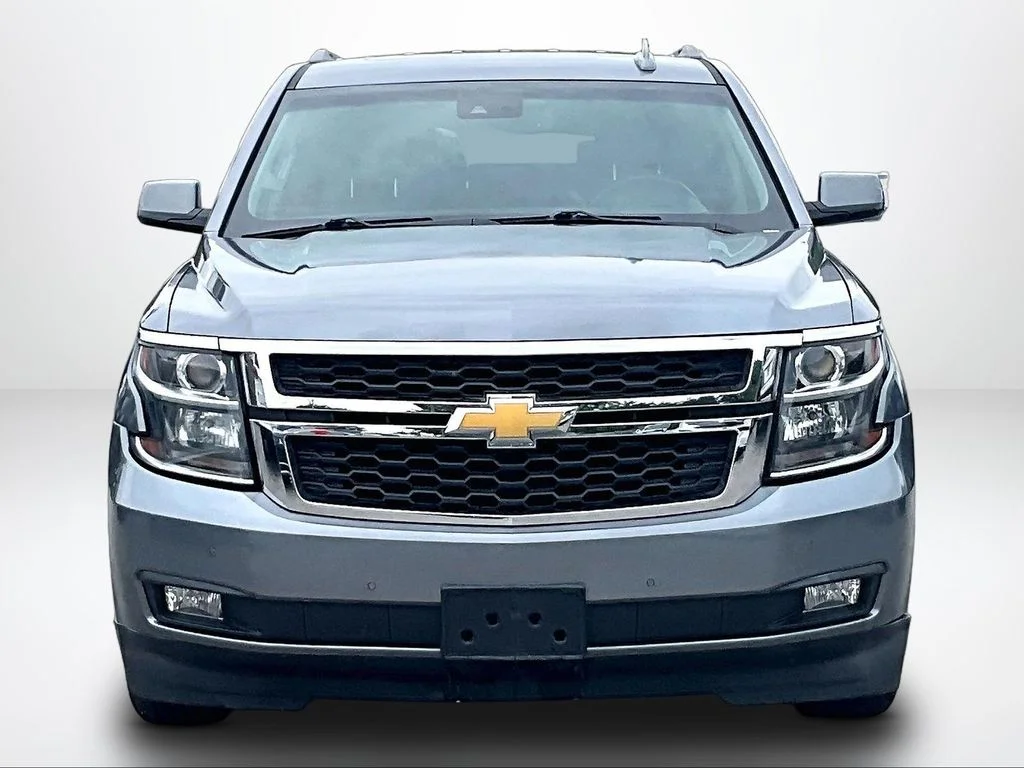 Used 2019 Gray Chevrolet LT image 3