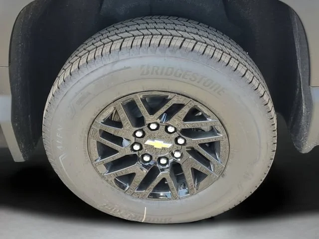 New 2026 Slate Gray Metallic Chevrolet LT - Extended Range image 9