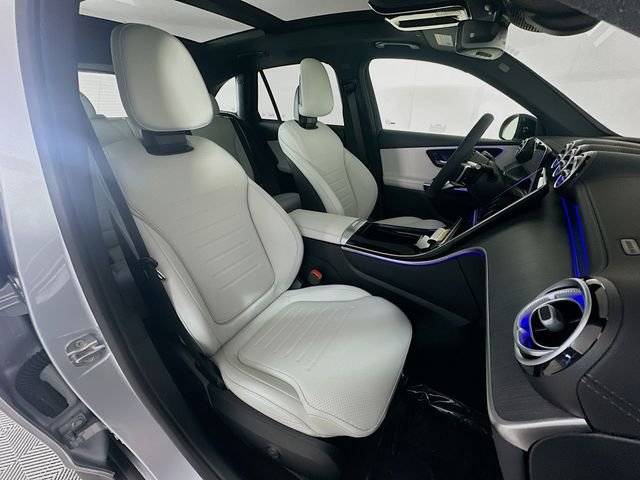 New 2026 Cirrus Silver Metallic Mercedes-Benz GLC 300 image 28