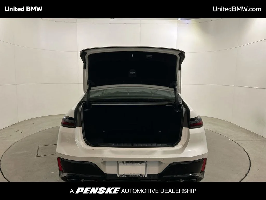 Used 2025 Mineral White Metallic BMW 760i xDrive image 22