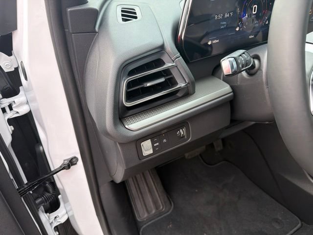 New 2026 Summit White Chevrolet LT image 27