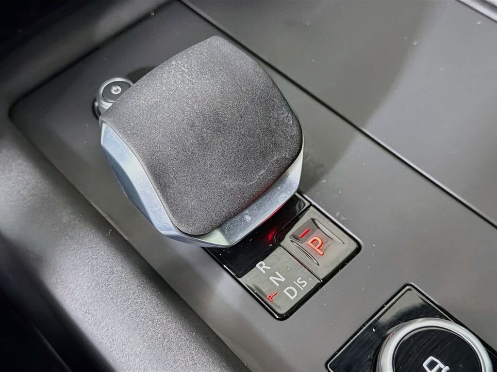Used 2026 White Land Rover S image 17