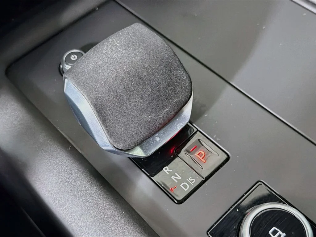 Used 2026 White Land Rover S image 17