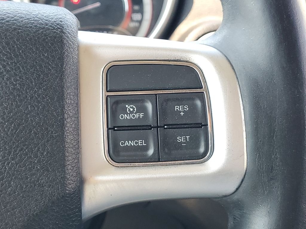 Used 2014 Blue Pearl Dodge SXT image 20