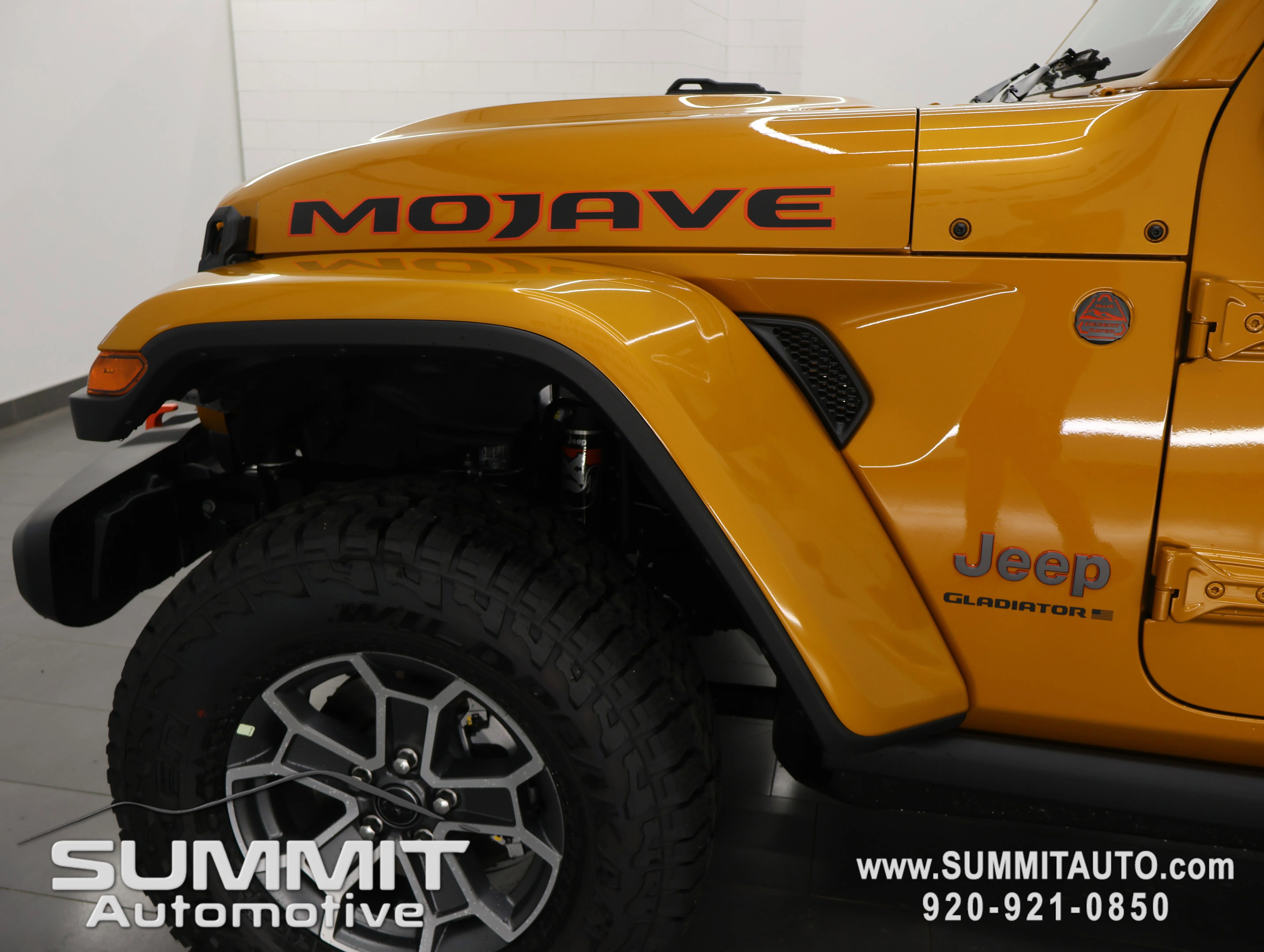 New 2026 Goldilocks Exterior Paint Jeep Mojave image 35