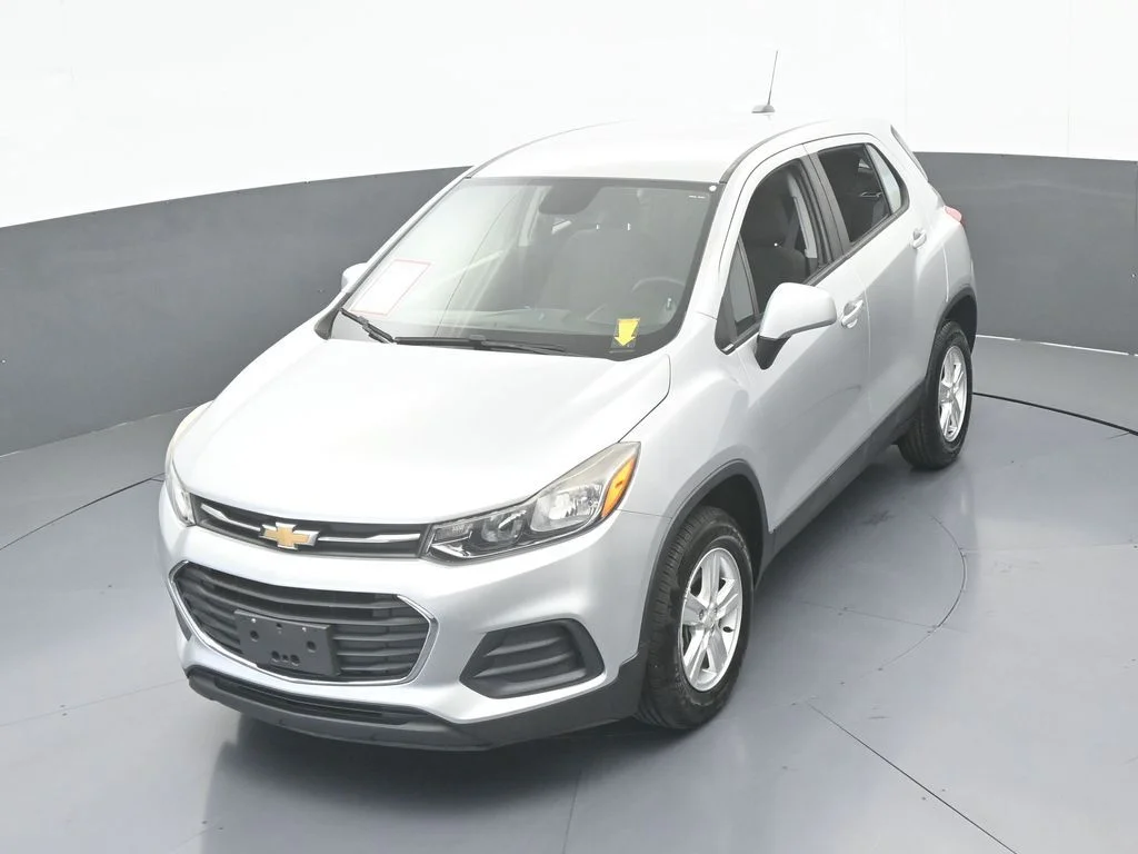 Used 2017 Silver Ice Metallic Chevrolet LS image 42