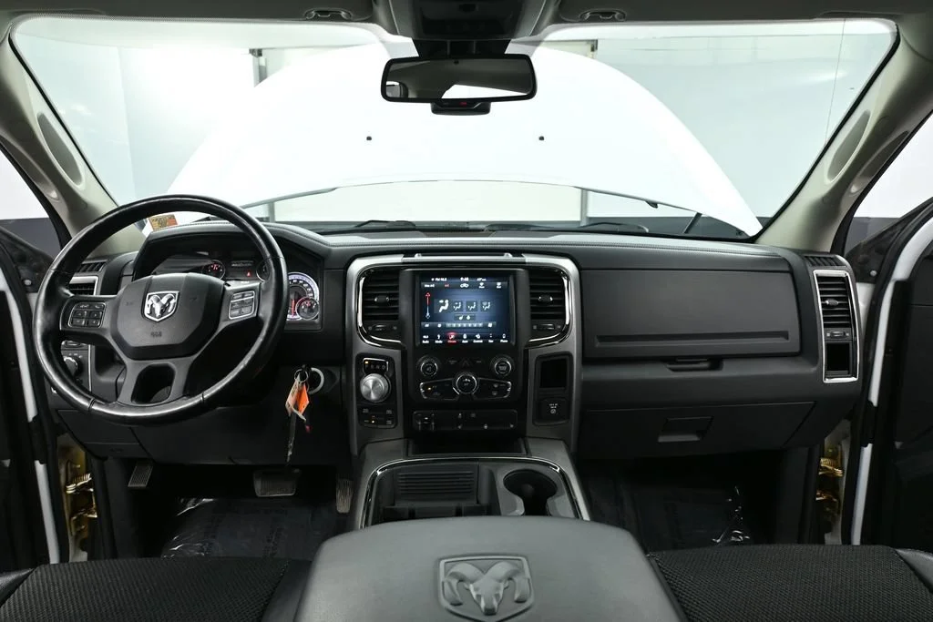 Used 2018 White Ram Sport image 19
