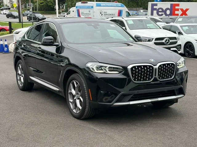 Used 2023 Jet Black BMW xDrive30i image 3