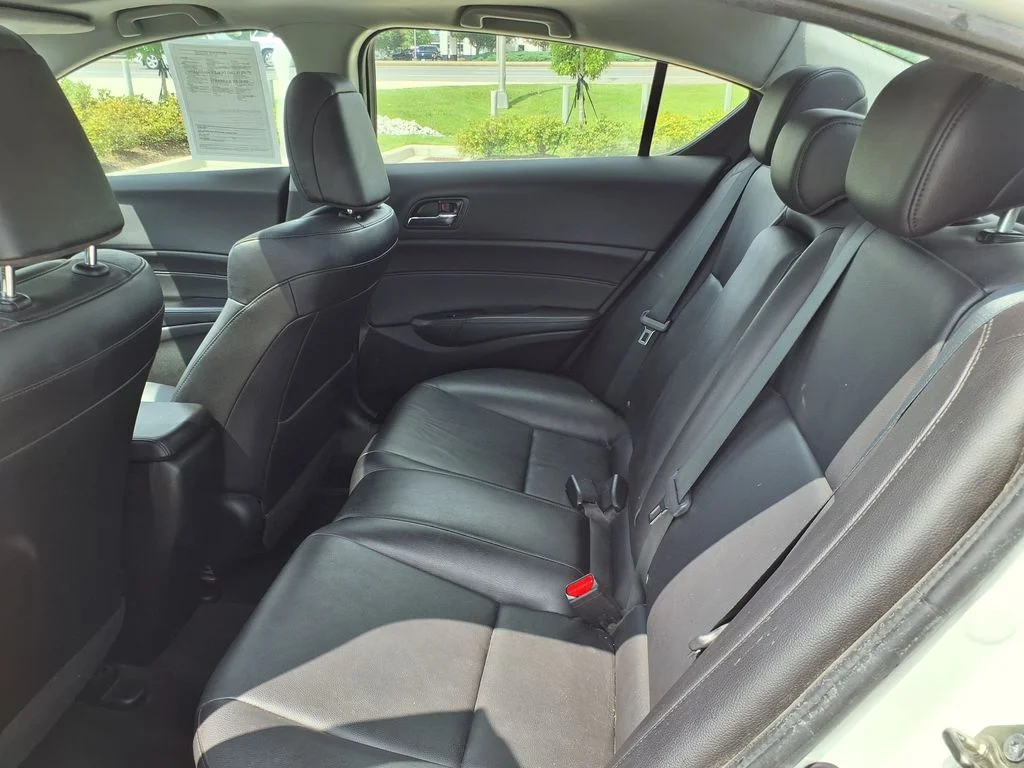 Used 2016  Acura 2.4L image 17