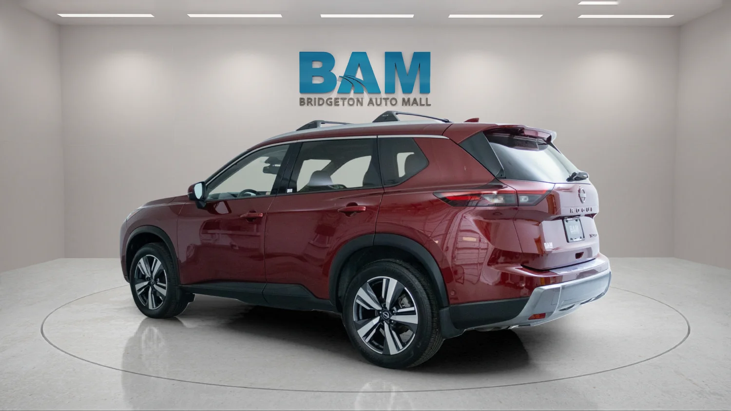 Used 2025 Red Nissan SL Intelligent AWD image 5