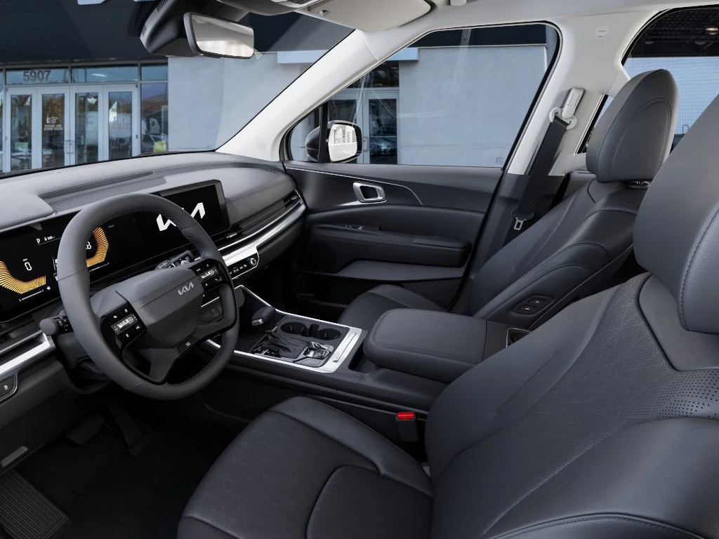New 2027 White Kia EX image 17